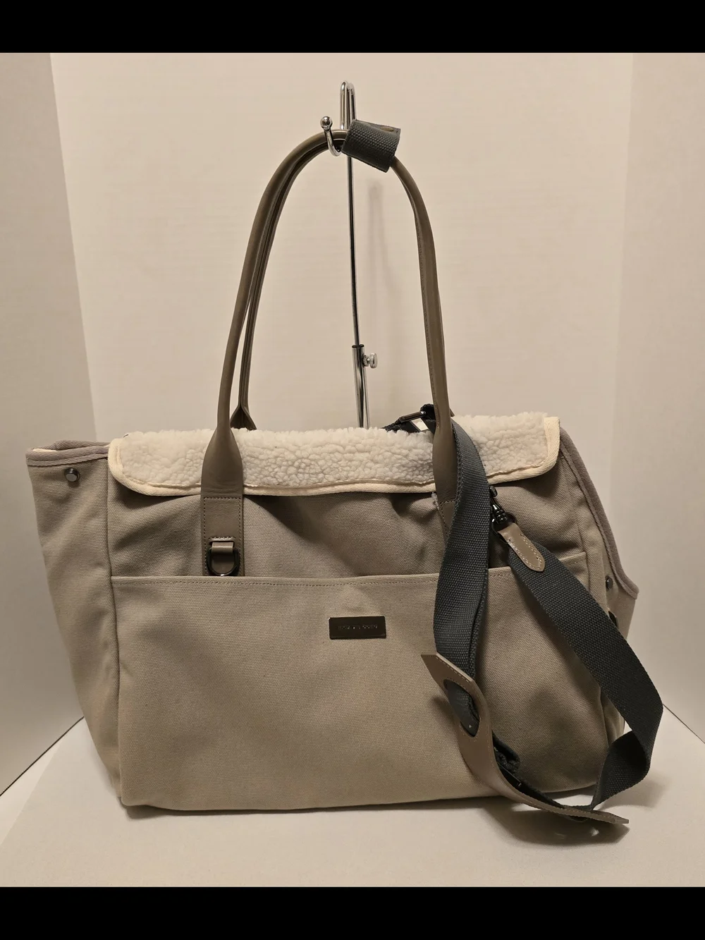 Max Bone City Carrier Tote with Removable Strap